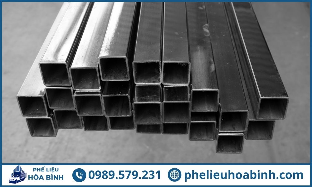 Bảng so sánh chi tiết giữa nhôm và các vật liệu khác trên thị trường