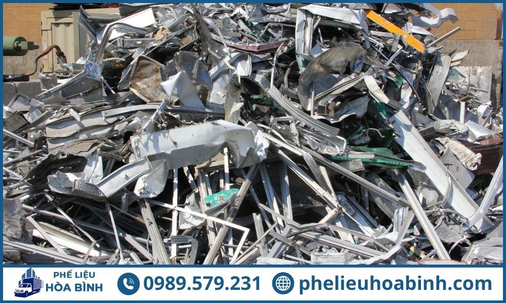 Nhôm dễ bị móp bởi trọng lực nhẹ