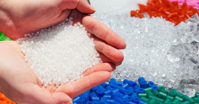 Phân biệt nhựa nguyên sinh và nhà nhựa tái chế