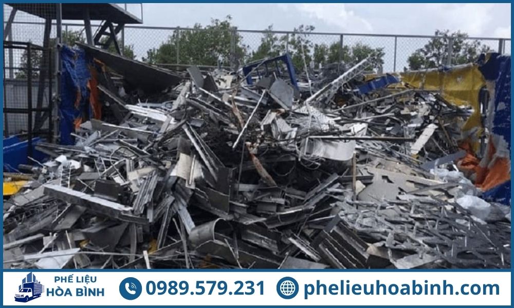 Quy trình xử lý phế liệu được triển khai theo các bước liên hoàn