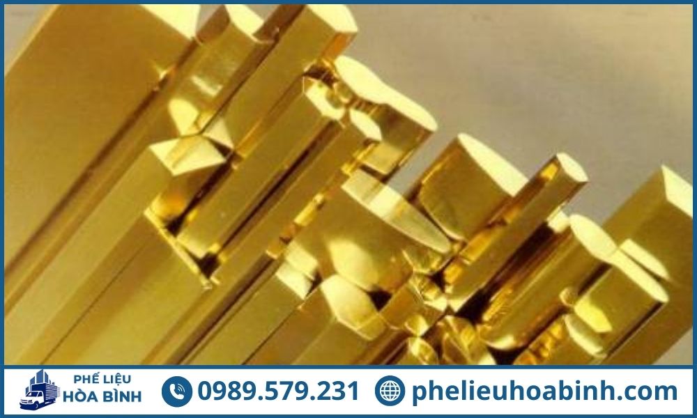 Bề mặt đồng thau cứng hơn, khả năng chống trầy xước tốt