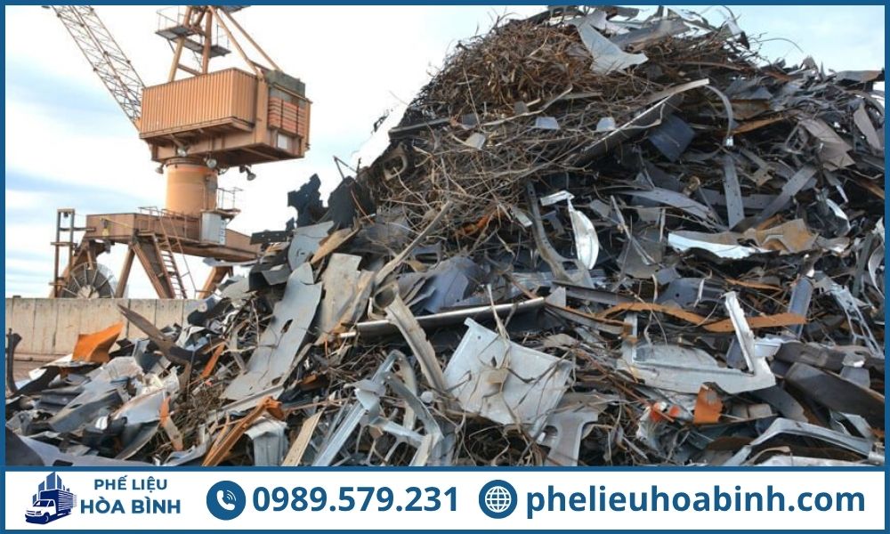 Quy trình thu gom chuyên nghiệp của Phế Liệu Hòa Bình