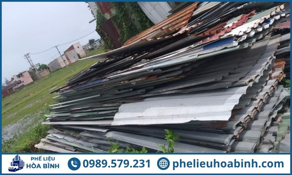 Tôn sắt phế liệu càng dày và mới thì giá càng cao