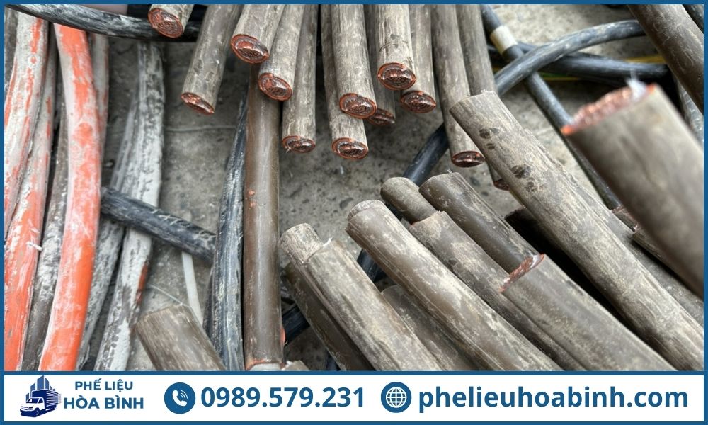 Giá phế liệu quận 8 chịu ảnh hưởng nhiều yếu tố khi được thu mua bởi Phế Liệu Hoà BìnhGiá phế liệu quận 8 chịu ảnh hưởng nhiều yếu tố khi được thu mua bởi Phế Liệu Hoà Bình