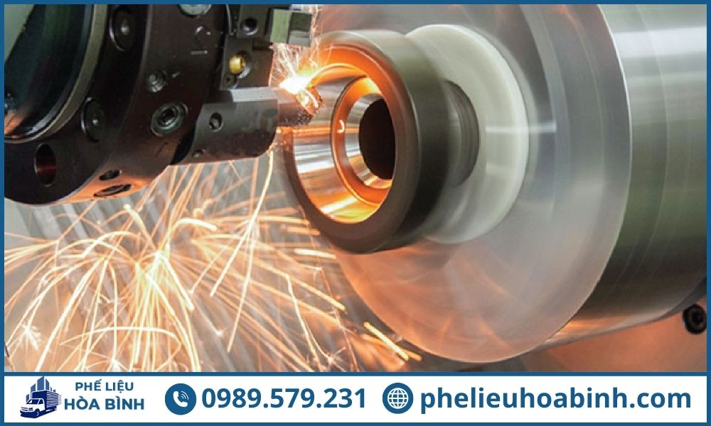 Nhiệt độ nóng chảy của sắt đã chi phối vận hành các lò luyện