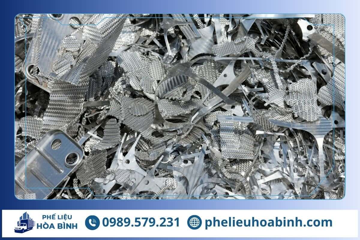 Phế Liệu Hòa Bình - chuyên thu mua phế liệu Bình Phước giá cao, uy tín