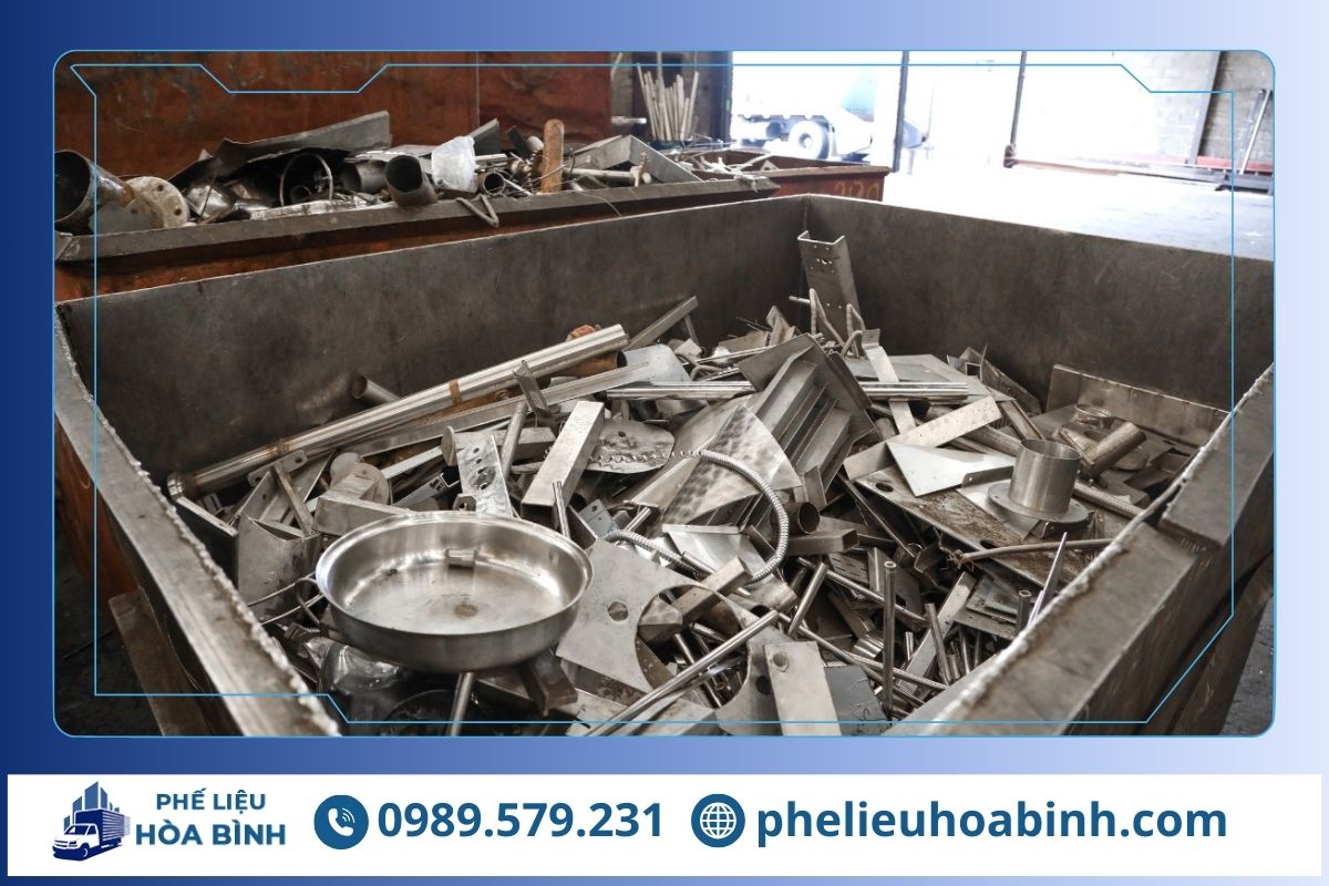 Phế Liệu Hòa Bình - chuyên thu mua phế liệu Đồng Phú giá cao, uy tín