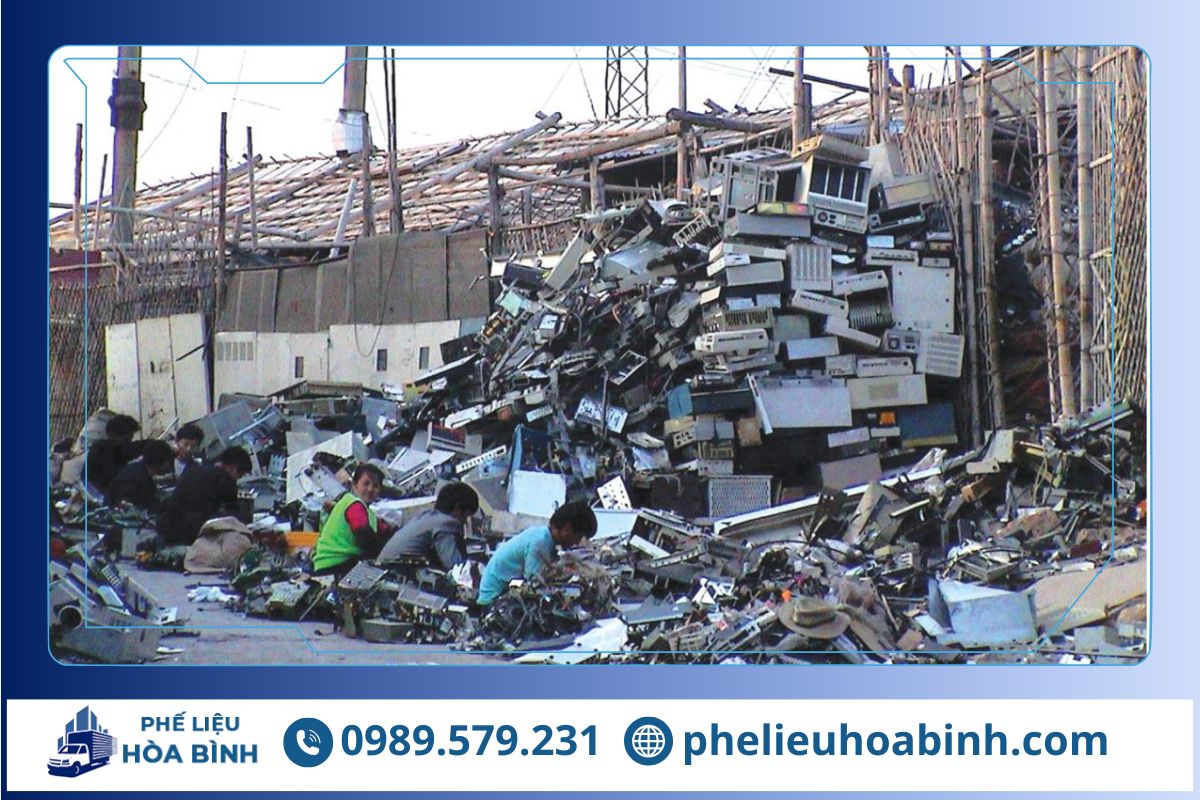 Phế Liệu Hòa Bình chuyên thu mua phế liệu KCN Dầu Tiếng giá cao