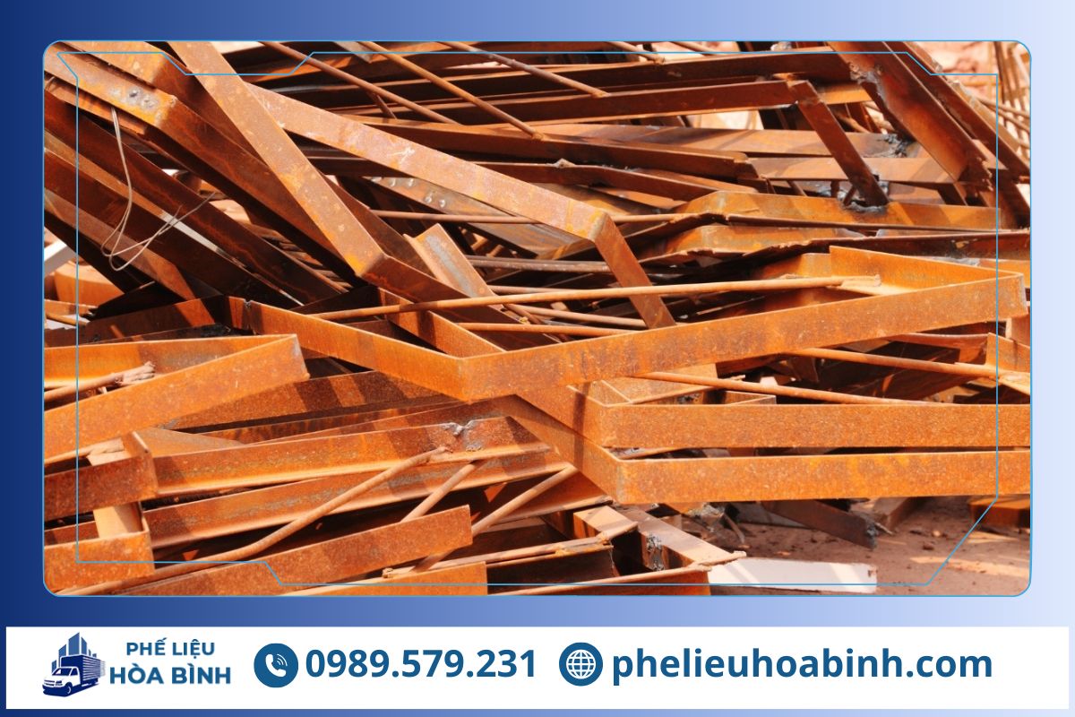 Phế Liệu Hòa Bình - đơn vị thu mua phế liệu KCN Linh Trung 1 nhanh chóng, giá cao, uy tín