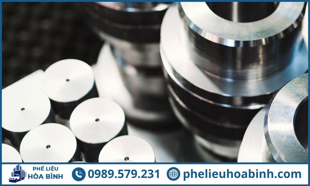 Năm tiêu chí giữa dòng kim loại thuần và hợp kim