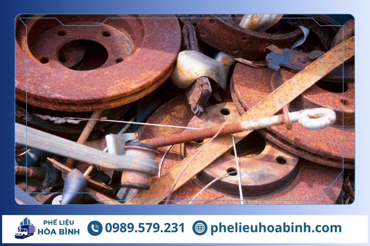 Những lý do nên chọn Phế Liệu Hòa Bình là đơn vị thu mua phế liệu KCN Sông Hậu