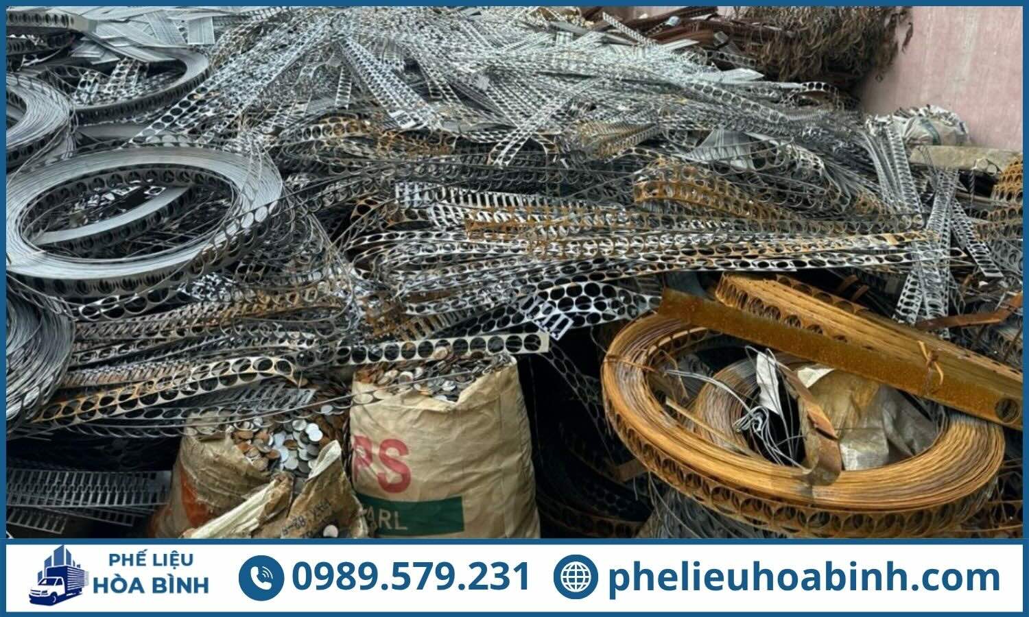 Giá sắt phế liệu biến động theo nhu cầu thị trường và nguồn cung