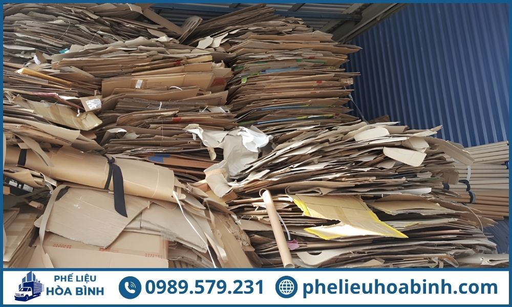 Phế Liệu Hoà Bình luôn cập nhật giá giấy phế liệu mỗi ngày theo biến động của thị trường