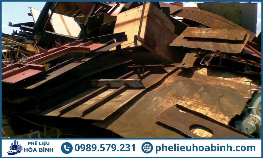 Phế Liệu Hoà Bình nhận thu mua sắt thép phế liệu tổng hợp giá tốt